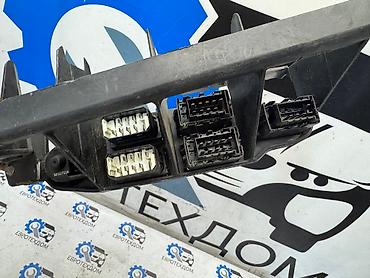 Панели, обшивки: Блок управления стеклоподъемниками лев. Renault Magnum Тягач DXI13 at lalafo.kg — 7 Панели, обшивки: Блок управления стеклоподъемниками лев. Renault Magnum Тягач DXI13 — 7