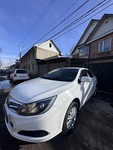 BYD: BYD E5: 2019 г., Робот, Электромобиль, Седан — 2