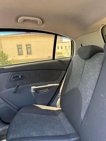 Kia: Kia Rio: 1.4 l | 2008 il Hetçbek — 5