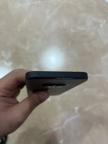 Digər mobil telefonlar: Nothing Phone 2A satılır. 12 ram 256 yaddaş. Kredit deyil. 2024 cu — 5