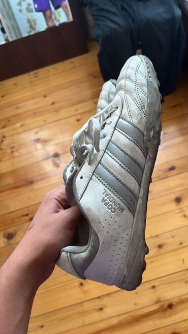 idman qaçış: Butslar Adidas, Ölçü: 43, Yeni