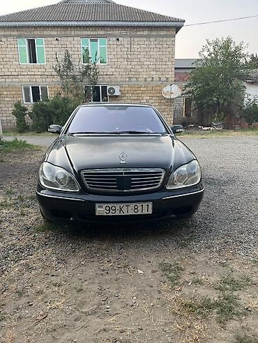 on suse: Mercedes‑Benz S‑Class W220 sedan - Kuzov: qara rəng, klassik S‑Class — 1