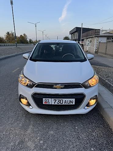 Chevrolet Spark: 2016 г., 1 л, Автомат, Бензин, Хэтчбэк