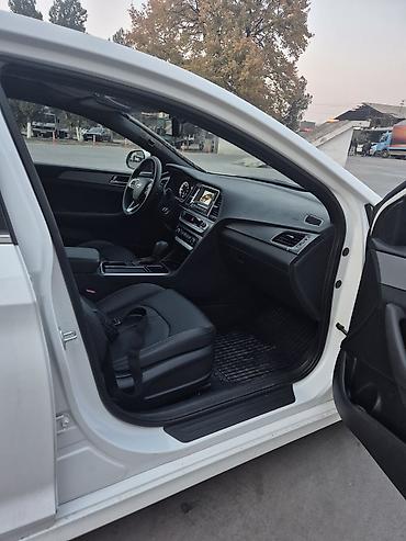 kia niro 2022: Hyundai Sonata: 2020 г. — 4