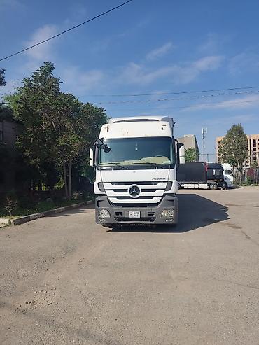 Сүйрөгүч, Mercedes-Benz, 2011 г., Тенттелген — 2