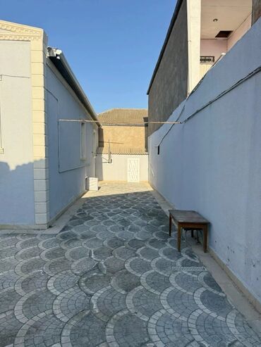 Həyət evləri və villaların satışı: 3 sot torpaq sahəsində 4 otaqlı həyət evi. - Geniş, daş döşəməli — 2