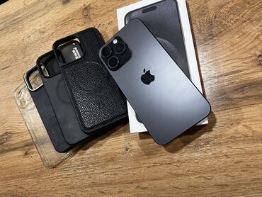 Apple iPhone: IPhone 15 Pro Max, Б/у, 256 ГБ, Black Titanium, Зарядное устройство, Чехол, Коробка, 86 %