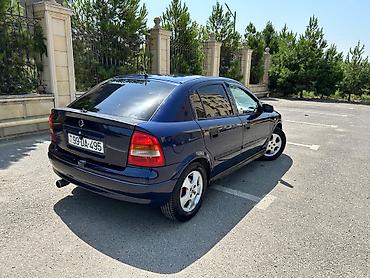opel astra on şuşə: Opel Astra: 1.6 l | 1999 il 280000 km Sedan — 5