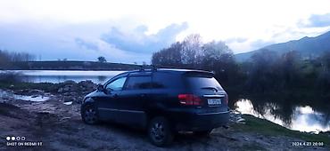 cd 70: Toyota Avensis Verso: 2002 г., Минивэн — 1