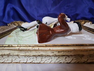 Anticelulit masažeri: Barokna figura u drvenom ramu iz 70ih. Figura gipsana je bez — 4