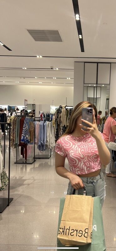 женские вязаные шапки: Məhsul: Qadın qısa top (crop-top)Koton - Rəng və naxış: Açıq çəhrayı