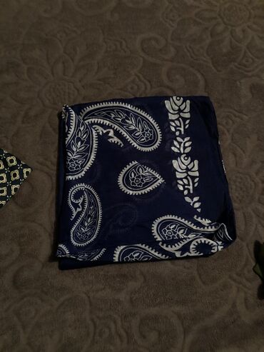 Hicab: Şərflər və şallar dəsti - Müxtəlif rəng və fakturalarda qadın — 7