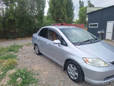 хонда авенсиз: Продается серебристый седан Honda Fit. Ариа Это надежный и экономичный