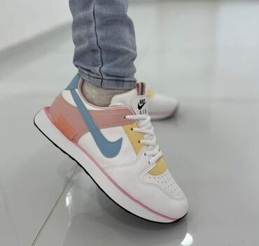 Women's Sneakers and athletic shoes: 41 — 12