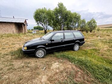 авто парк бишкек: Универсал Volkswagen Passat B3 черного цвета. Автомобиль оснащен