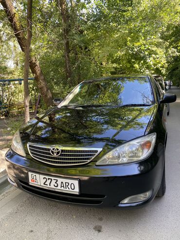 меняю на легковое авто: Toyota Camry: 2003 г., 2.4 л, Автомат, Газ, Седан