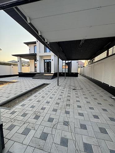 Продажа коттеджей и домов: Продается 3-уровневый дом под самоотделку 📍 Район: Арча-Бешик всего — 1