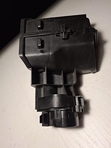 araba motoru: BMW E60 Peç qapağının motorçiki (Klimat kontrol) - Orijinal BEHRMətn — 4