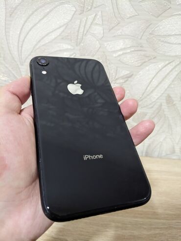 Apple iPhone: IPhone Xr, Б/у, 128 ГБ, Черный, Наушники, Зарядное устройство, Чехол, 86 %