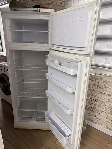 Soyuducular: Indesit ikikameralı soyuducu - Üstdə dondurucu bölmə, altda soyuducu — 2