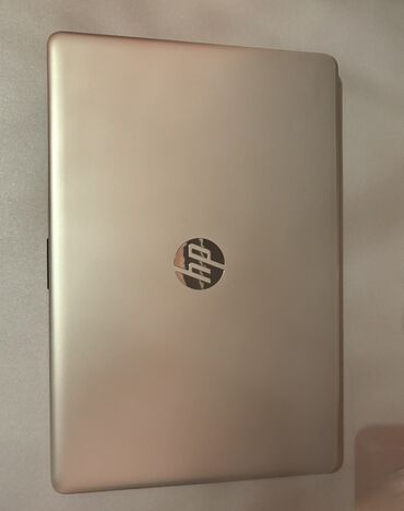 Planşetlər: HP noutbuk - Marka/model: HP (gövdədə HP loqosu) - Ekran: 15.6" geniş