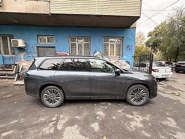 Продажа авто: Lixiang L8: 2024 г., Электромобиль — 4