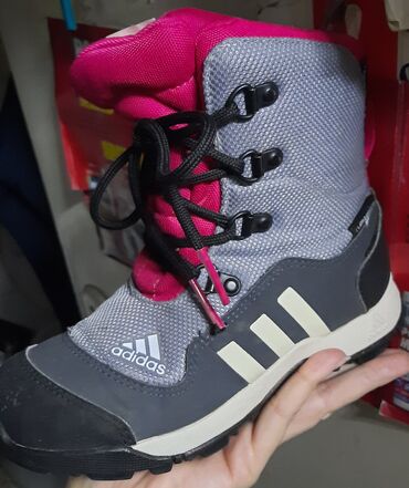 Dečija odeća i obuća: Adidas nepromocive cizme,malo nosene,nove