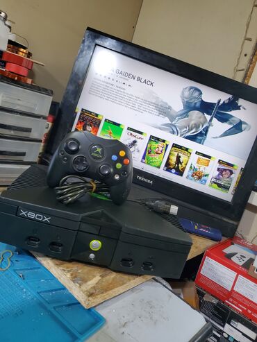 домашние интернет: Xbox Original 2TB, чипованный (Аладин чип), один геймпад оригинал