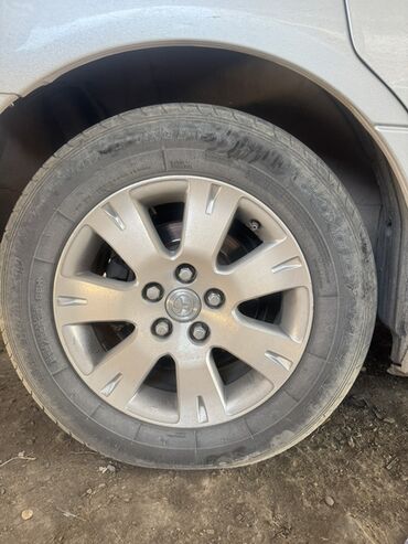 домкрат для авто: Дөңгөлөктөр монтажда R 16, 1 даана, Жеңил унаалар, Куйма, тешиктери - 5
