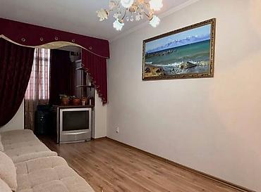 9мкр: 🏡 Продаётся 4-комнатная квартира 160 м² 📋 Основные характеристики • 🛏 — 9