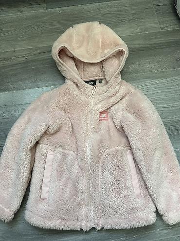 jeans: 1. Теплая розовая кофта New balance на девочку, размер на 4-5 лет — 1