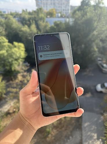 Мобильные телефоны и аксессуары: Redmi, Redmi 13C, Б/у, 256 ГБ, цвет - Белый, 1 SIM, 2 SIM — 2