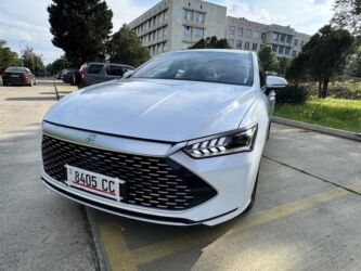 BYD: BYD : 1.5 l | 2024 il 13 km Sedan — 5