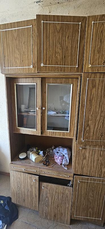 шкаф пасуды: Секция‑стенка для гостиной из модулей, шпонированная под орех/дуб с — 2