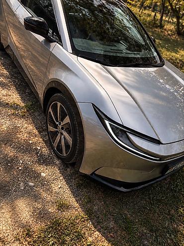 тойота камир 35: Toyota bZ5: 2026 г., Электромобиль, Лифтбек — 3