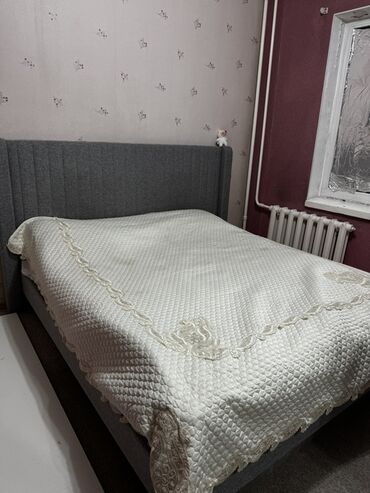комплект садовой мебели: Уктоочу бөлмө гарнитуру, Колдонулган, Эки кишилик керебет, ДСП, Өзү алып кетүү, түсү - Боз