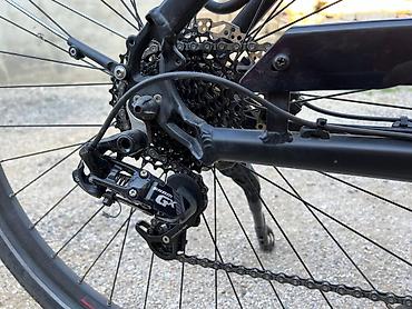 Elektrik velosipedlər: İşlənmiş Elektrik velosipedi 28", sürətlərin sayı: 10, 750 < Vt, Ünvandan götürmə — 18