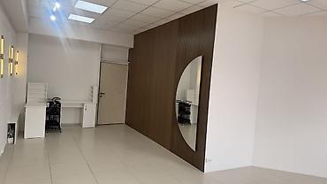 şehir merkezi: Аренда кабинетов в салонах красоты, 40 м², Для бровиста, Для визажиста, Для лешмейкера — 5