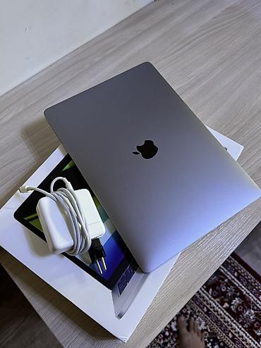 macbook m3 pro: Для программирования, Б/у, Apple M2, ОЗУ, RAM: 8 ГБ — 1