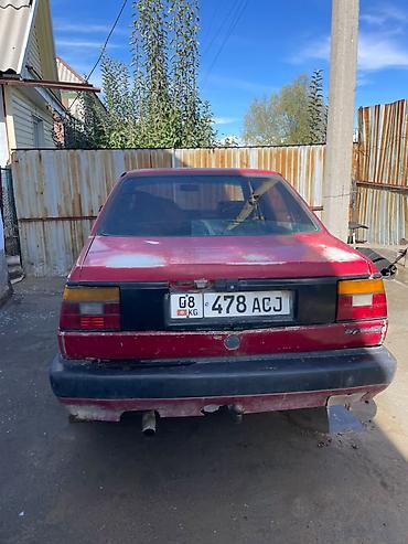 Volkswagen: Volkswagen Jetta: 1990 г., 1.8 л, Кол менен иштөөчү, Бензин, Седан — 3