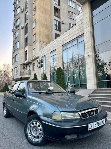 тико 1: Daewoo Nexia: 2004 г., 1.5 л, Механика, Бензин, Седан