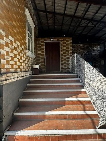 Продажа коттеджей и домов: 🏡 Продается просторный дом в селе Люксембург 📍 Улица Советская — тихое — 22