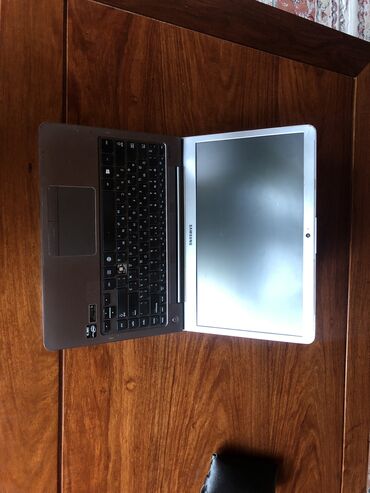 samsung notebooklar: Tecili samsung laptop satilir ucuz qiymete. Isleyir