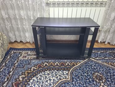 стол алам: Стол для зала, Б/у, Не раскладной, Прямоугольный, ЛДСП