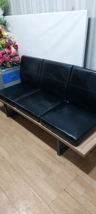 Ofis oturacaqları: Ofis oturacaqları 20 m təmiz məhsul işlənmiş olsada ukrayna istehsalı — 6