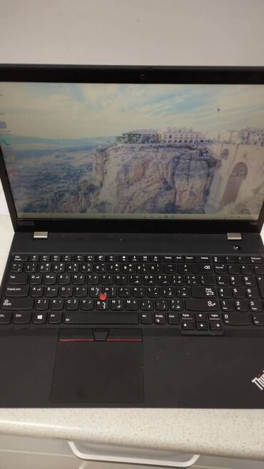 ноутбук 9900: Ноутбук, Lenovo, 8 ГБ ОЭТ, Intel Core i7, 15.6 ", Колдонулган, эс тутум SSD