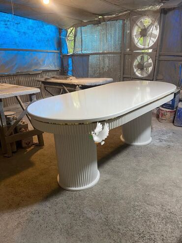 Masa və oturacaq dəstləri: Qonaq masası, Yeni, Oval masa