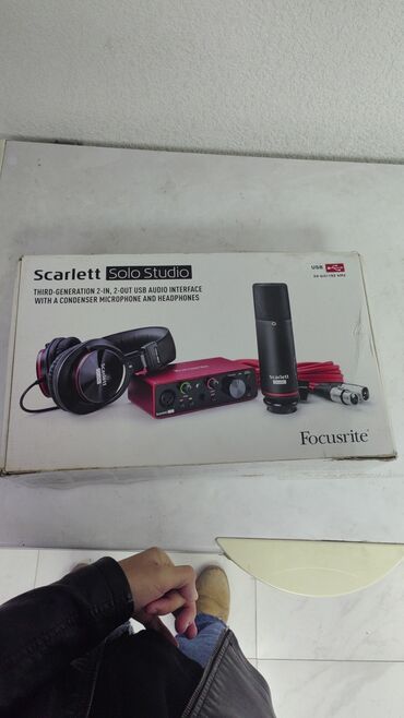купить микрофон для компьютера: Focusrite Scarlett Solo Studio (3‑е поколение) — комплект для записи