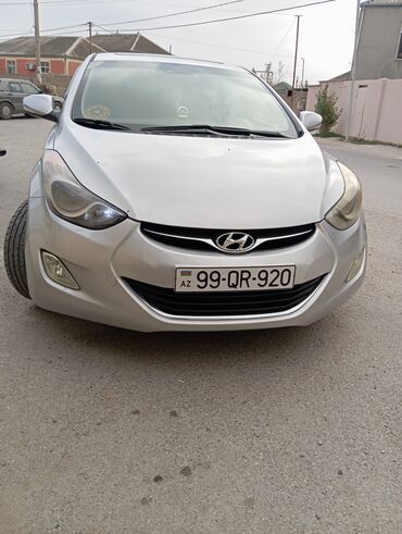 Hyundai: Hyundai Elantra: 1.8 l | 2012 il Sedan — 3