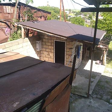 kredit ile: Satılır: Həyətyanı sahəsi və kiçik ev - Daş/divarlı kiçik ev və — 3